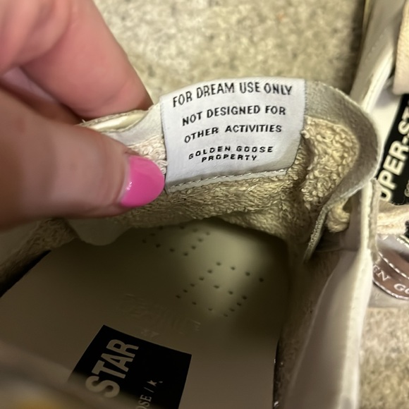 Brand New Golden Goose super-star sneakers - Picture 3 of 6